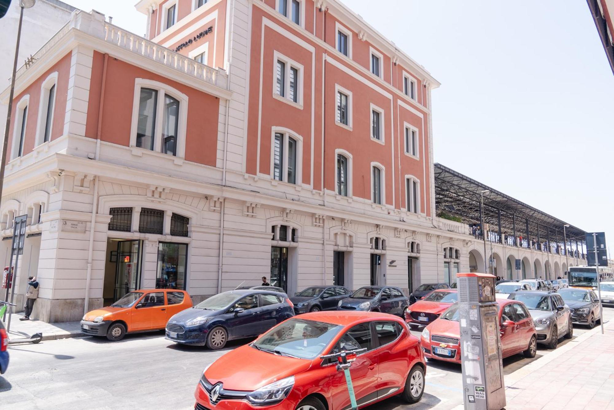 Shl _ Grandi Stazioni _ Bari Centrale Exteriér fotografie